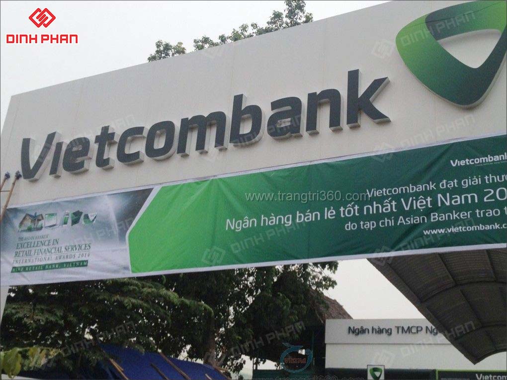 bảng hiệu ngân hàng vietcombank