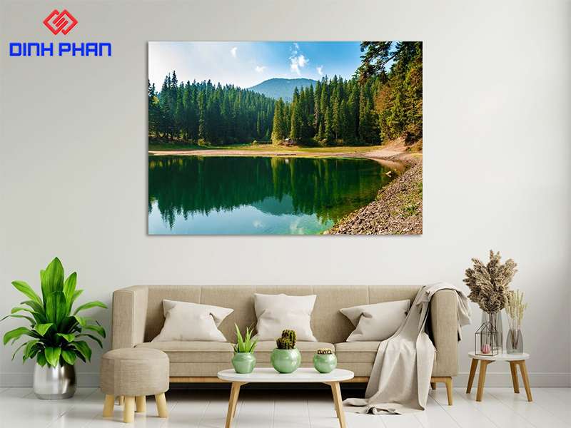 tranh canvas phong thủy hồ rừng