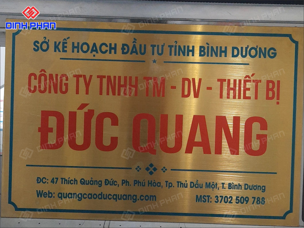 in UV biển tên công ty