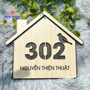 Bảng số nhà bằng gỗ đẹp, mộc mạc và sang trọng cho mặt tiền 10 bang so nha bang go