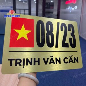 Biển số nhà cờ đỏ sao vàng đẹp, nổi bật cho mặt tiền 7 bien so nha co do sao vang 1