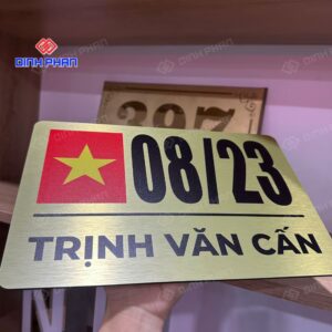 Biển số nhà cờ đỏ sao vàng đẹp, nổi bật cho mặt tiền 8 bien so nha co do sao vang