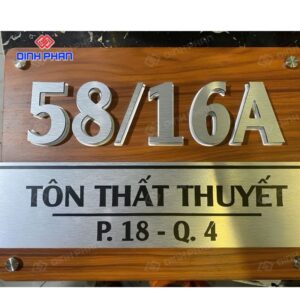 Bảng số nhà nền alu vân gỗ đẹp, hiện đại, thiết kế theo yêu cầu 10 bang so nha nen alu van go