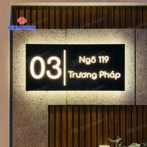 Biển số nhà có đèn hiện đại, dễ nhận diện vào ban đêm 8 bien so nha co den